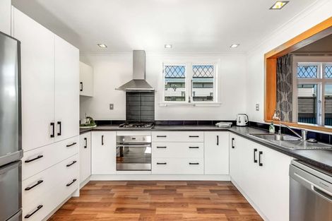 Photo of property in 42 Limbrick Street, Terrace End, Palmerston North, 4410