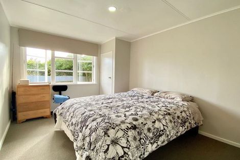 Photo of property in 98/98a Glenpark Avenue, Frankleigh Park, New Plymouth, 4310