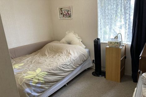 Photo of property in 1/77 Aberfeldy Avenue, Highland Park, Auckland, 2010