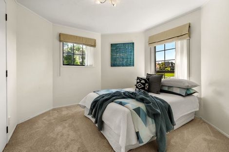 Photo of property in 98 Onetaunga Road, Chatswood, Auckland, 0626