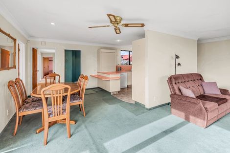 Photo of property in 14 Merlin Place, Gore, 9710