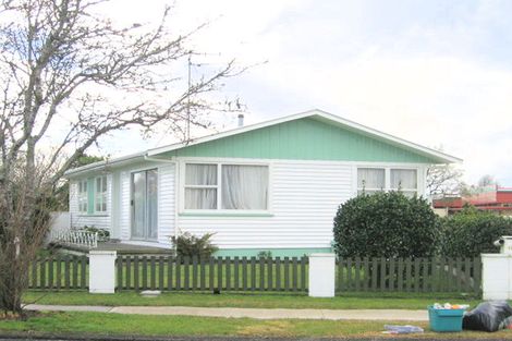 Photo of property in 12 Rosalind Street, Deanwell, Hamilton, 3206