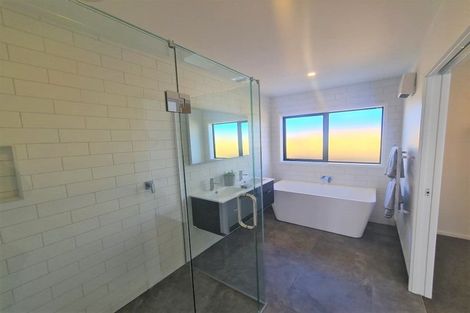 Photo of property in 17 Mida Close, Papamoa Beach, Papamoa, 3118