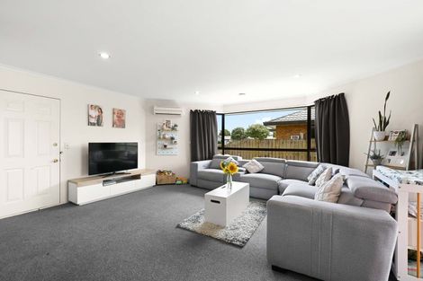 Photo of property in 26 Aldershot Place, Nawton, Hamilton, 3200