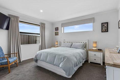 Photo of property in 17 Tutton (pvt) Mews, Rangiora, 7400