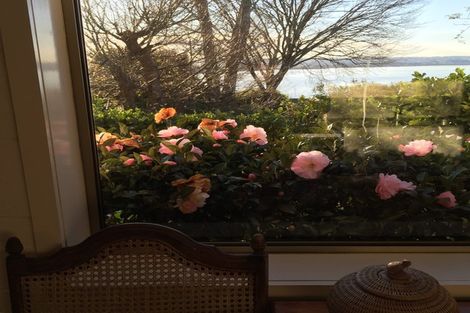 Photo of property in 5 Naera Place, Kawaha Point, Rotorua, 3010