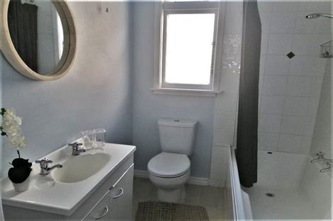 Photo of property in 30 Forfar Street, Edgeware, Christchurch, 8013