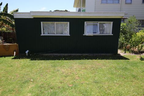 Photo of property in 37 Tahuna Road, Paihia, 0200