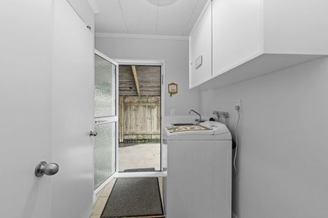 Photo of property in 52 Pine Avenue, Ebdentown, Upper Hutt, 5018