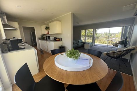 Photo of property in 3 Weatherly Road, Torbay, Auckland, 0630