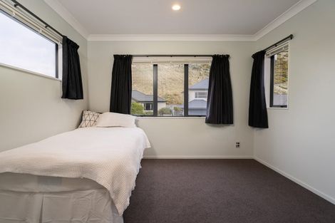 Photo of property in 49 Erlestoke Crescent, Churton Park, Wellington, 6037