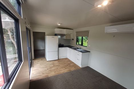 Photo of property in 34 Finn Place, Totara Vale, Auckland, 0629