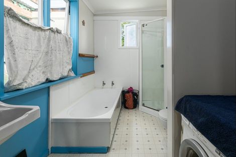 Photo of property in 48 Kenderdine Road, Elsthorpe, Otane, 4277