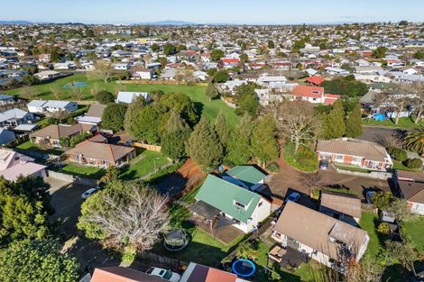 Photo of property in 9 Caulfield Green, Nawton, Hamilton, 3200