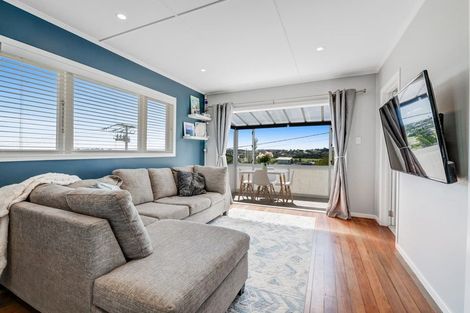 Photo of property in 6 Kauri Road, Stanmore Bay, Whangaparaoa, 0932