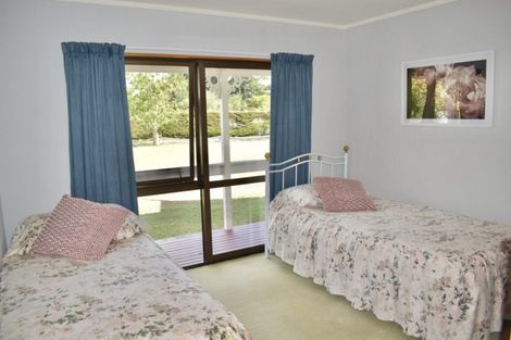 Photo of property in 44 Te Horo Beach Road, Te Horo, Otaki, 5581