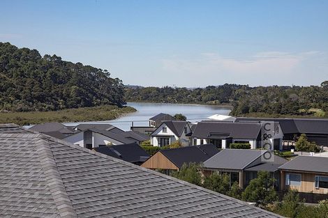 Photo of property in 2 Tauwaka Crescent, Riverhead, 0820