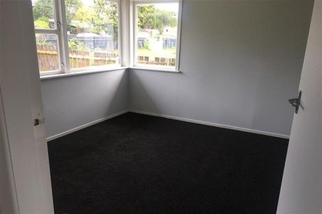 Photo of property in 53 Harrington Road, Henderson, Auckland, 0610