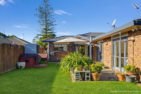 Photo of property in 3 Norm Pellow Drive, Manurewa, Auckland, 2105