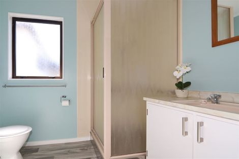 Photo of property in 2/114 Park Road South, Akina, Hastings, 4122