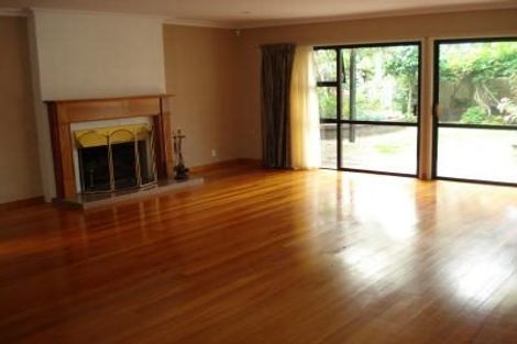 Photo of property in 25 Ravenstone Place, Chatswood, Auckland, 0626