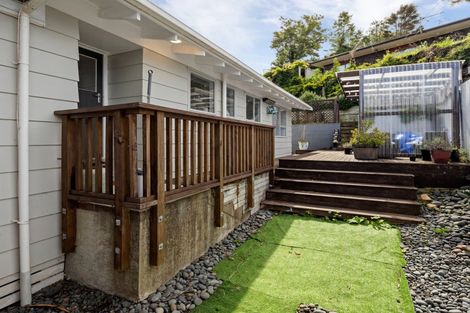 Photo of property in 28 Rothesay Place, Dinsdale, Hamilton, 3204