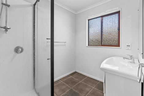 Photo of property in 9b Lyn Grove, Papamoa Beach, Papamoa, 3118