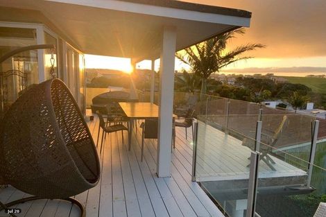 Photo of property in 1007a Beach Road, Torbay, Auckland, 0630