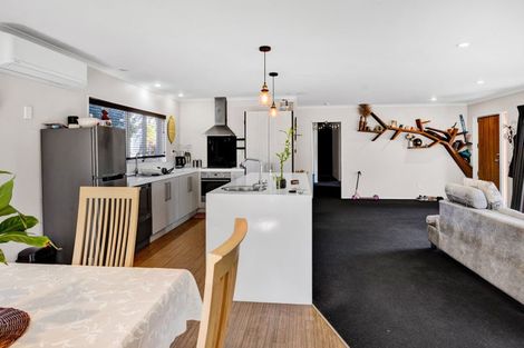 Photo of property in 18 Fox Street, Okato, 4335