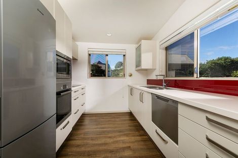 Photo of property in 1/34 Waipuia Place, Greenhithe, Auckland, 0632