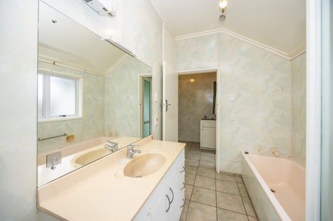 Photo of property in 2 Golf Road, Te Awamutu, 3800