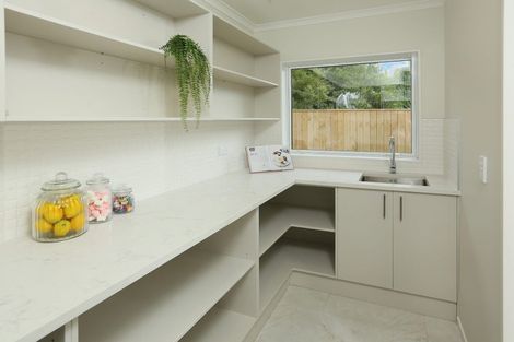 Photo of property in 679a Swanson Road, Swanson, Auckland, 0612