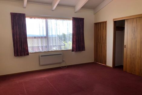 Photo of property in 16 Chestnut Grove, Maungaraki, Lower Hutt, 5010