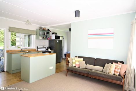 Photo of property in 7 Mako Avenue, Whiritoa, Whangamata, 3691