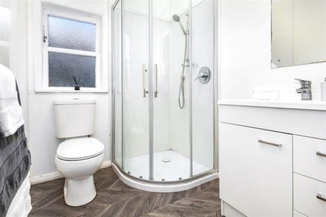 Photo of property in 94 Nicholson Road, Khandallah, Wellington, 6035