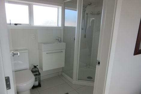 Photo of property in 8 Stone Street, Miramar, Wellington, 6022