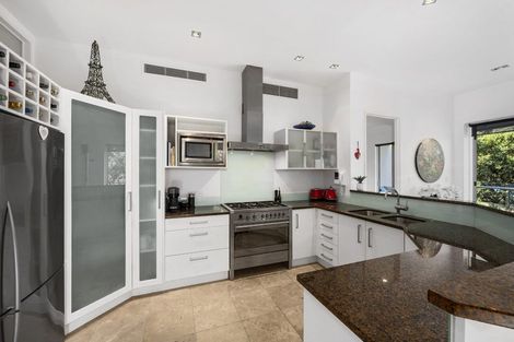 Photo of property in 1/7 The Promenade, Takapuna, Auckland, 0622