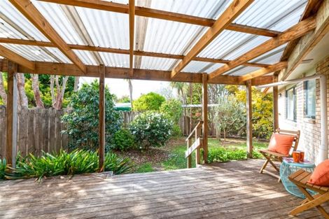 Photo of property in 72 Konini Road, Titirangi, Auckland, 0604