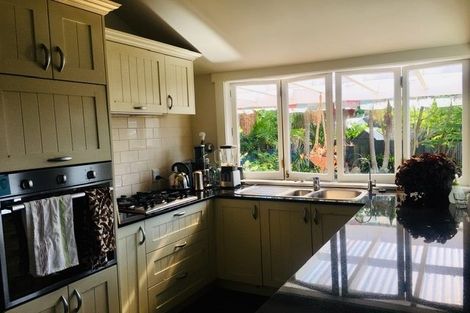 Photo of property in 38 Edgars Road, Westmere, Auckland, 1022