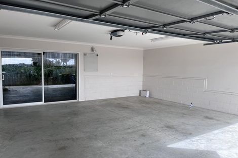 Photo of property in 873a Beach Road, Waiake, Auckland, 0630