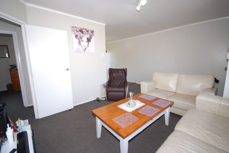 Photo of property in 1b/88 Aroha Avenue, Sandringham, Auckland, 1025