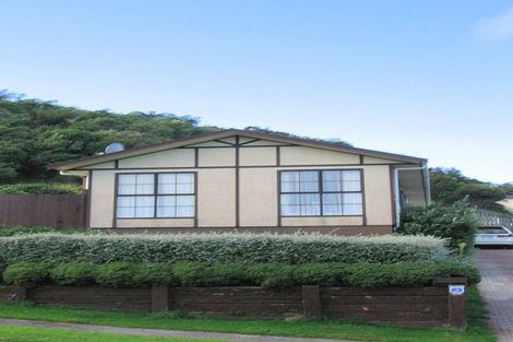 Photo of property in 8 Kaitangata Crescent, Kelson, Lower Hutt, 5010