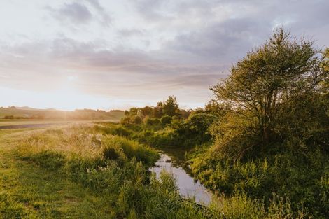 Photo of property in 14 Turaki Lane, Kaipara Flats, Warkworth, 0981