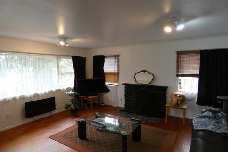 Photo of property in 39 Blease Street, New Lynn, Auckland, 0600