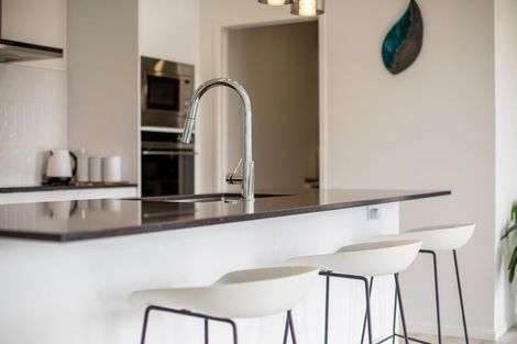 Photo of property in 15 Ruruhi Street, Raglan, 3225