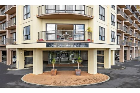 Photo of property in The Rennaissance, 1g/18 Ronwood Avenue, Manukau, Auckland, 2104