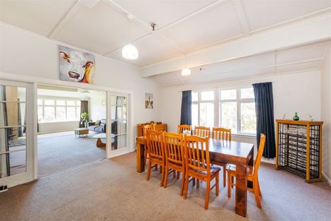 Photo of property in 21 Ongo Road, Hunterville, 4730