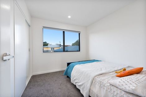 Photo of property in 2/10 Alan Avenue, Henderson, Auckland, 0610
