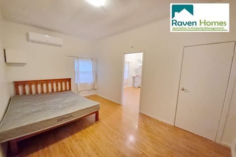 Photo of property in 14 Lincoln Road, Henderson, Auckland, 0610