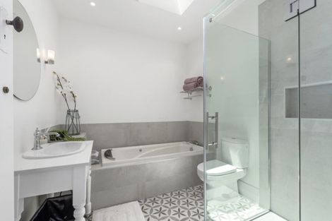 Photo of property in 11 Empire Road, Devonport, Auckland, 0624